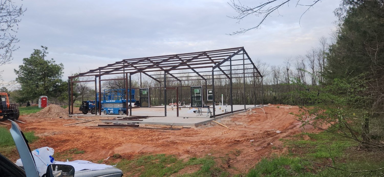 Metal building steel frame